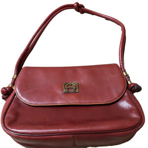 Rare Vintage Handmade Etienne Aigner Red Leather Shoulder Bag 24” strap Clogs